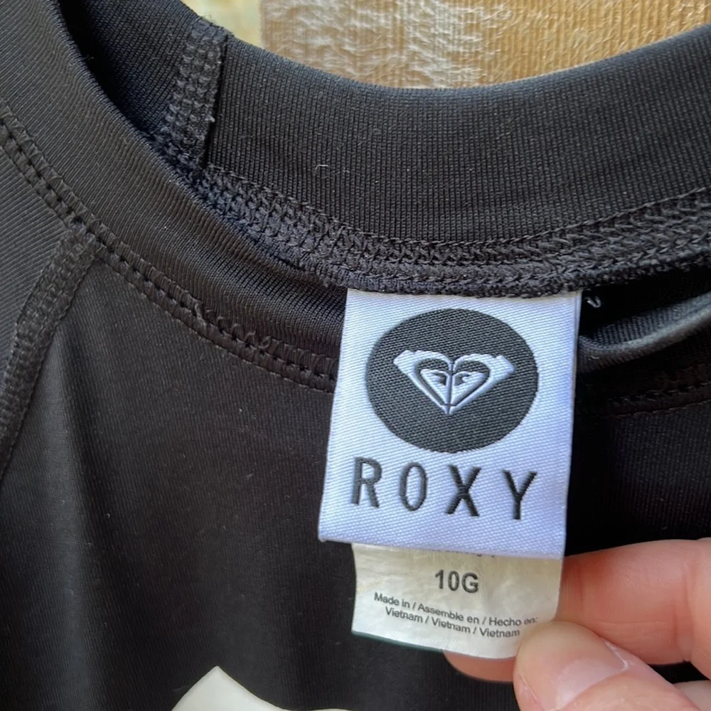 Roxy Rashguard - Picture 3 of 4